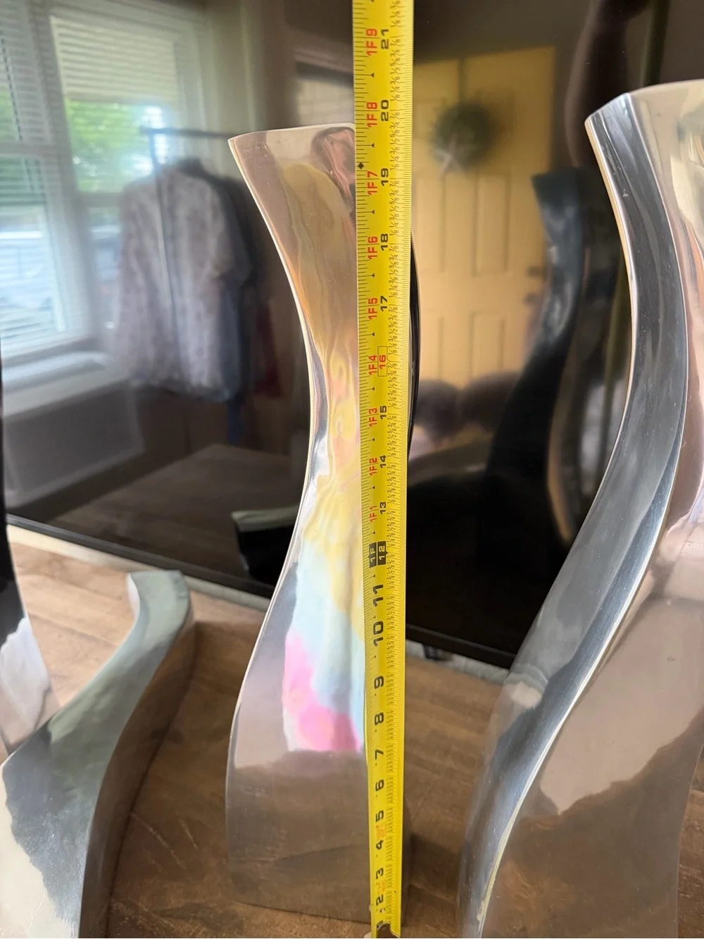 Modern Curved Heavy Aluminum Decorative Vase
